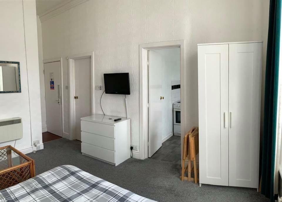 Beeton Villas Holiday Apartments Blackpool Esterno foto