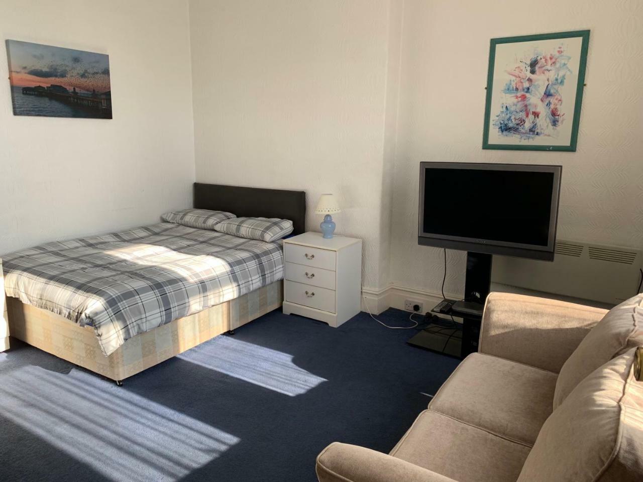 Beeton Villas Holiday Apartments Blackpool Esterno foto