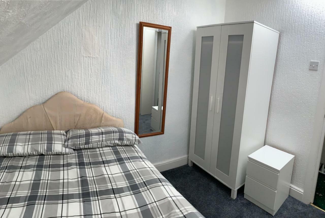 Beeton Villas Holiday Apartments Blackpool Esterno foto