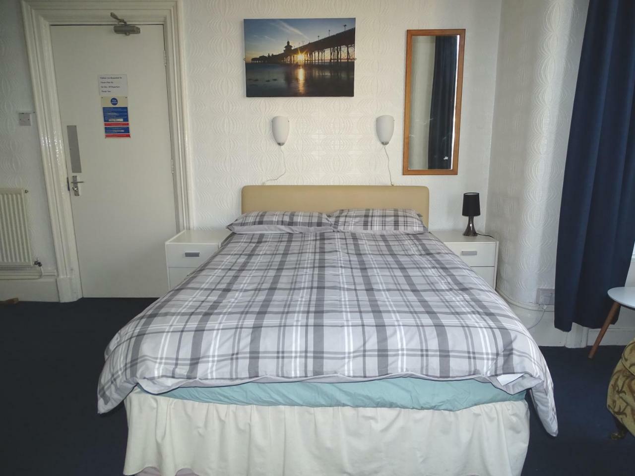 Beeton Villas Holiday Apartments Blackpool Esterno foto