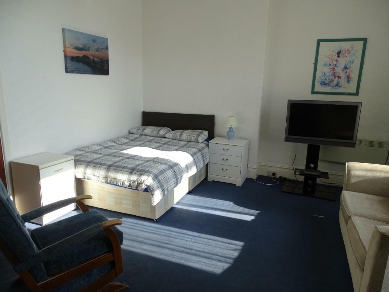Beeton Villas Holiday Apartments Blackpool Esterno foto