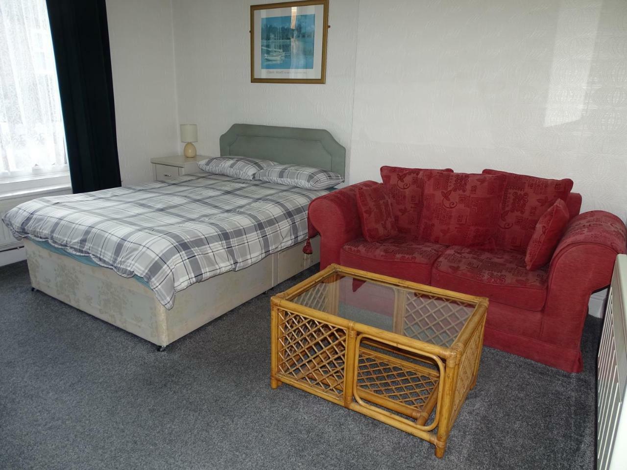 Beeton Villas Holiday Apartments Blackpool Esterno foto