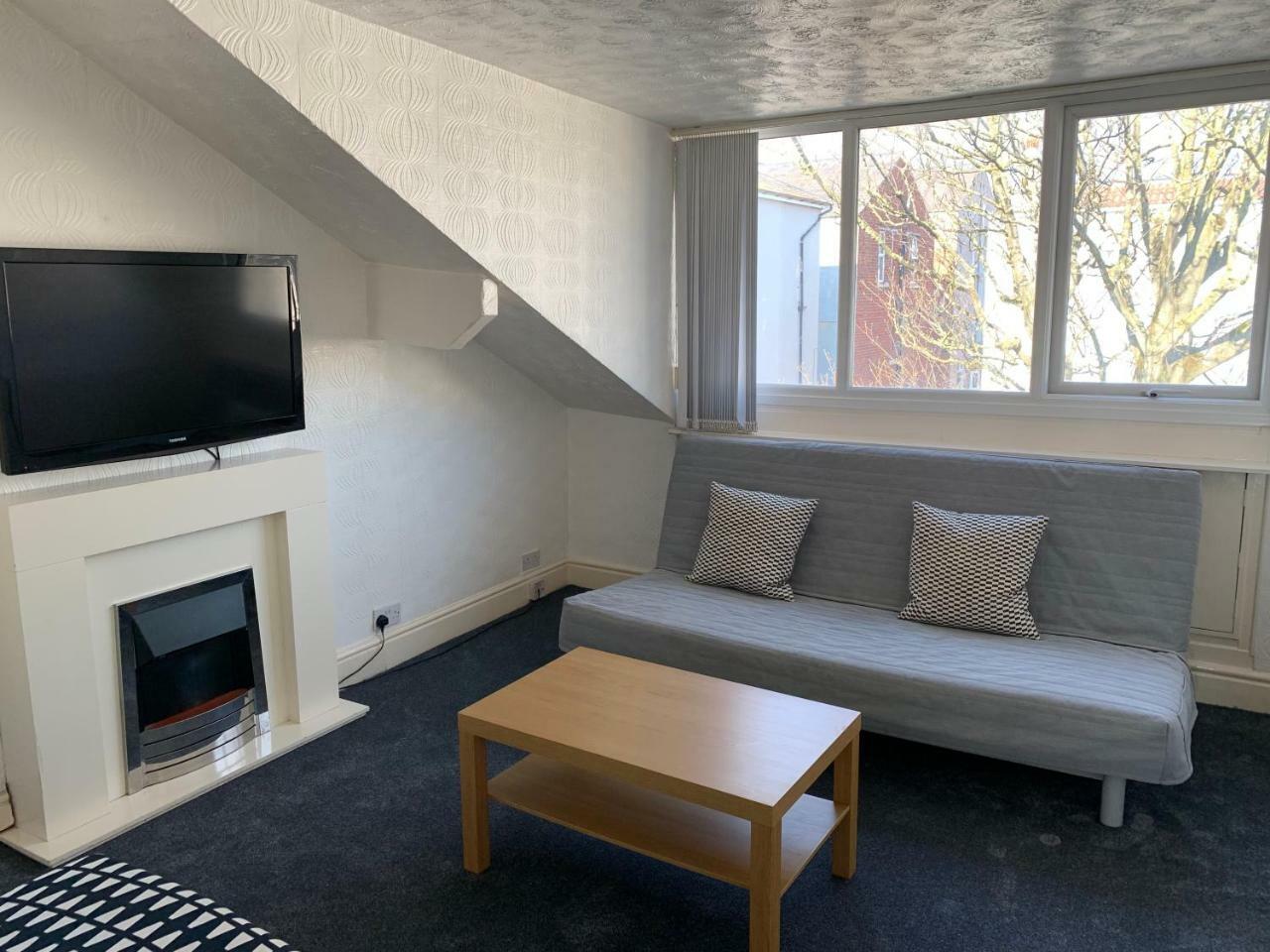 Beeton Villas Holiday Apartments Blackpool Esterno foto