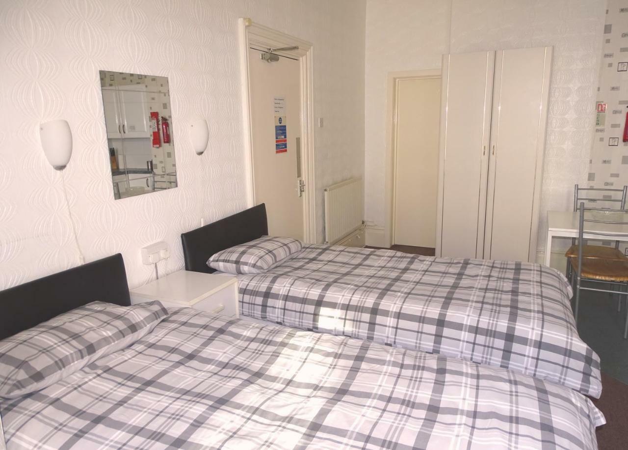 Beeton Villas Holiday Apartments Blackpool Esterno foto