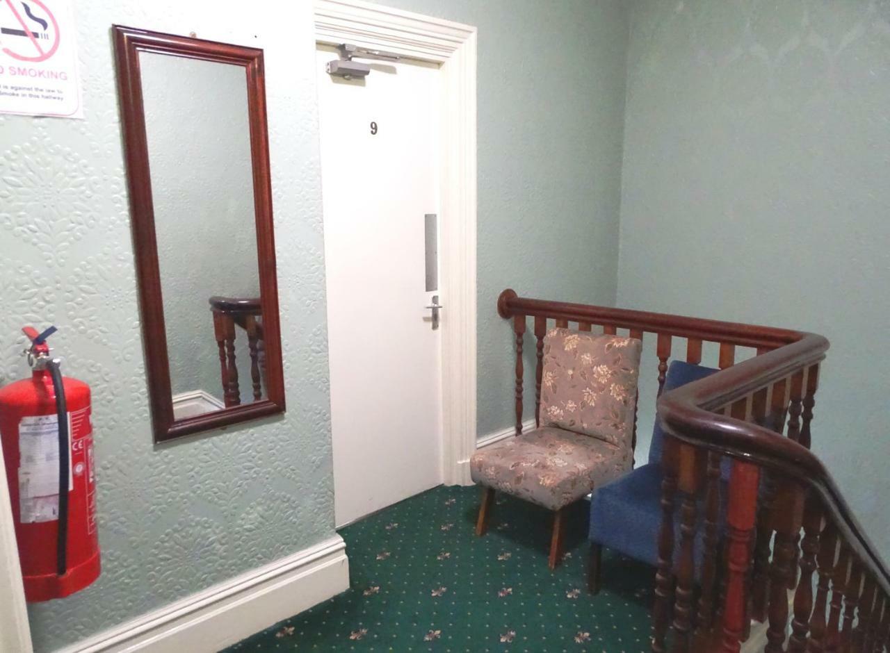 Beeton Villas Holiday Apartments Blackpool Esterno foto