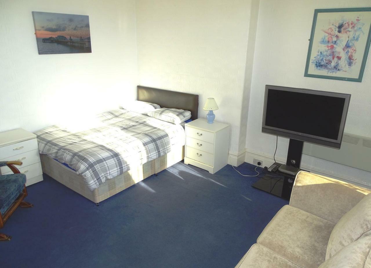 Beeton Villas Holiday Apartments Blackpool Esterno foto