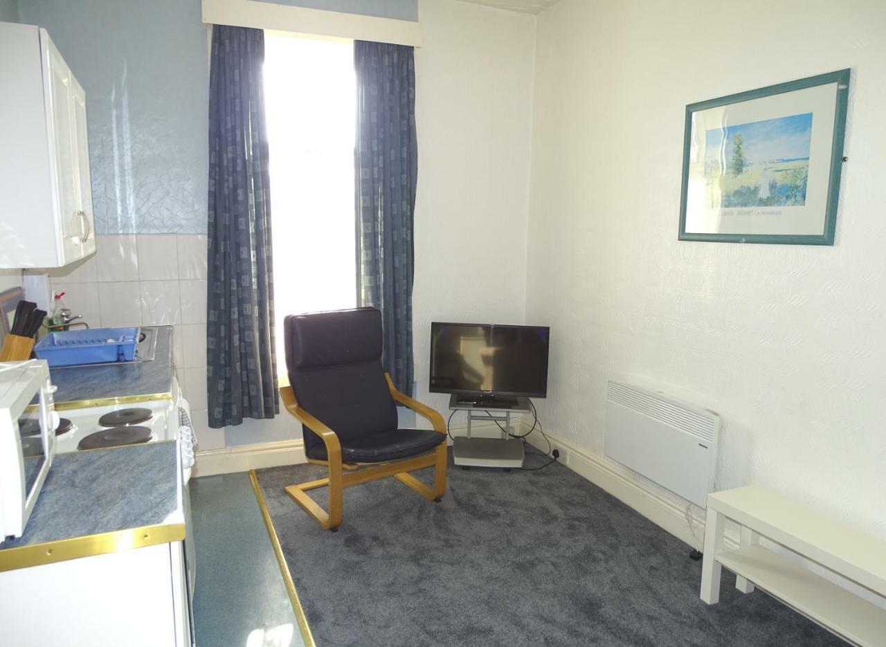 Beeton Villas Holiday Apartments Blackpool Esterno foto