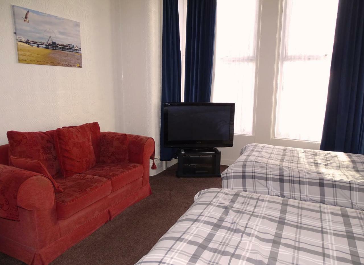 Beeton Villas Holiday Apartments Blackpool Esterno foto
